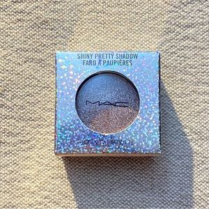 MAC Shiny Pretty Shadow “Joy To” Limited Edition NIB